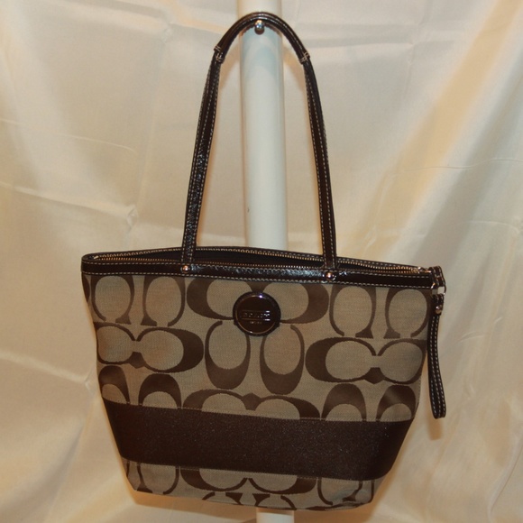 15112 Coach Signature Canvas & Brown Shoulder - Picture 3 of 7